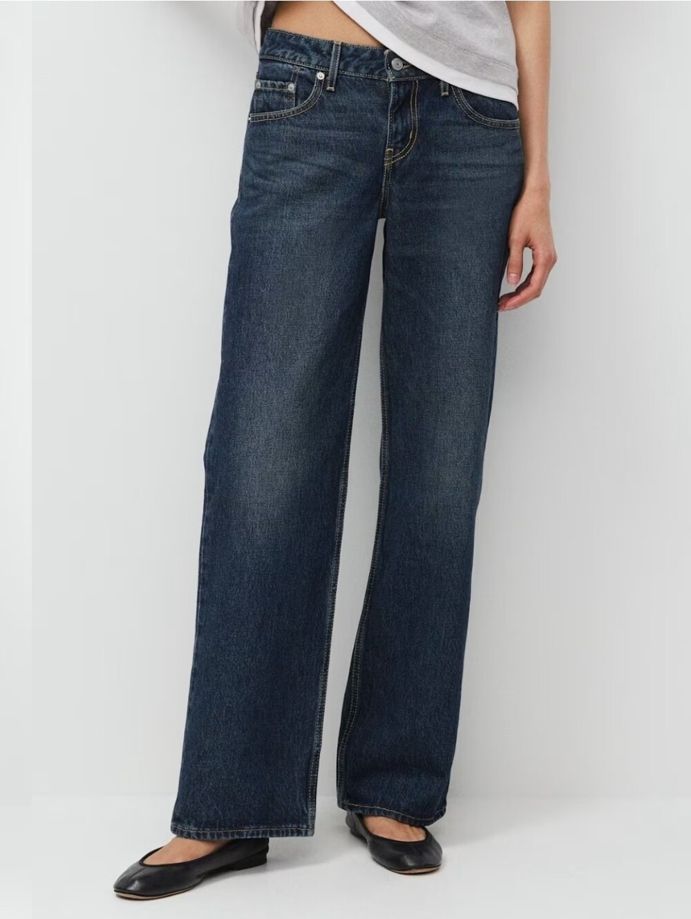 NWOT Levi's Low Loose Jean Size 30